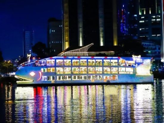魅力満載のディナークルーズ「ベンゲークルーズ」　ライブ演奏＆ショーで盛り上がる船上ディナー＜ホーチミン発＞