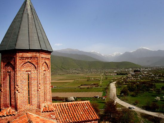 カヘティ ワイン＆グルメ満喫ツアー ＜貸切／日本語ガイド／1泊2日／トビリシ発＞