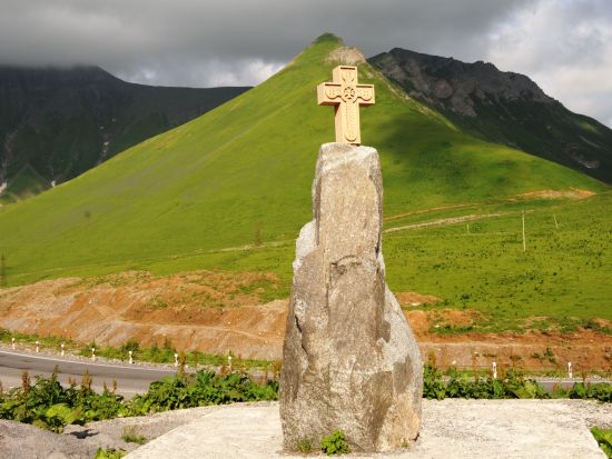 カズベギ絶景満喫ツアー ＜貸切／日本語ガイド／1泊2日／トビリシ発＞ 