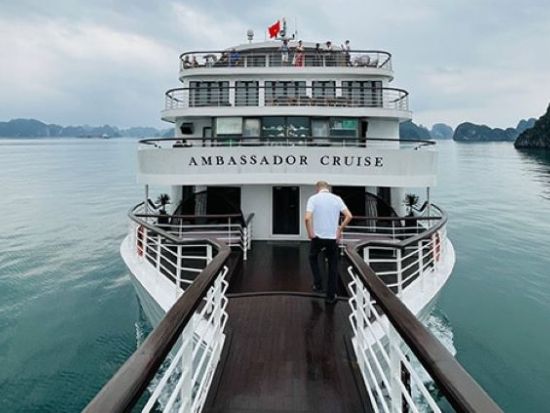 ハロン湾大満喫！ ハロン湾クルーズ1泊2日とドラゴンパール洞窟ショー