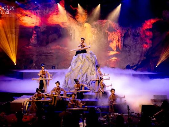 ハロン湾大満喫！ ハロン湾クルーズ1泊2日とドラゴンパール洞窟ショー