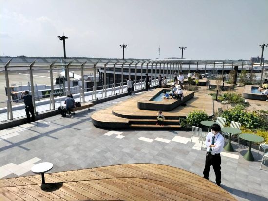 成田空港見学ツアー（3ターミナル早回り）★25億円規模で1年かけて整備された新エリア「SHIKISAI GARDEN」を見てみよう！