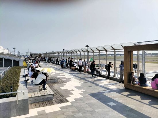 成田空港見学ツアー（3ターミナル早回り）★25億円規模で1年かけて整備された新エリア「SHIKISAI GARDEN」を見てみよう！