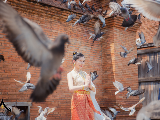 タイ民族衣装レンタル「バーン オージャオ（Baan Orjao） 」プロのヘアメイク・写真撮影・トゥクトゥク送迎付プラン有＜英語対応可／着付け込＞