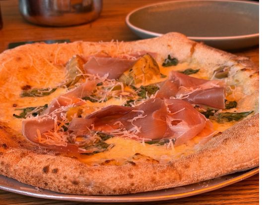 西オークランドワイナリーめぐり　クメウ地区のワイナリ―＆ブリューワリー＋タスマン海を観賞できるムリワイビーチを訪問！＜昼食付／日本語ガイド／オークランド発＞