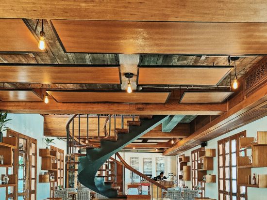 世界遺産の街ルアンパバーン2泊3日　主要スポットを網羅！托鉢、クアンシーの滝、パークウー洞窟、メコン川クルーズ ＜日本語ガイド／食事付／ルアンパバーン発着＞