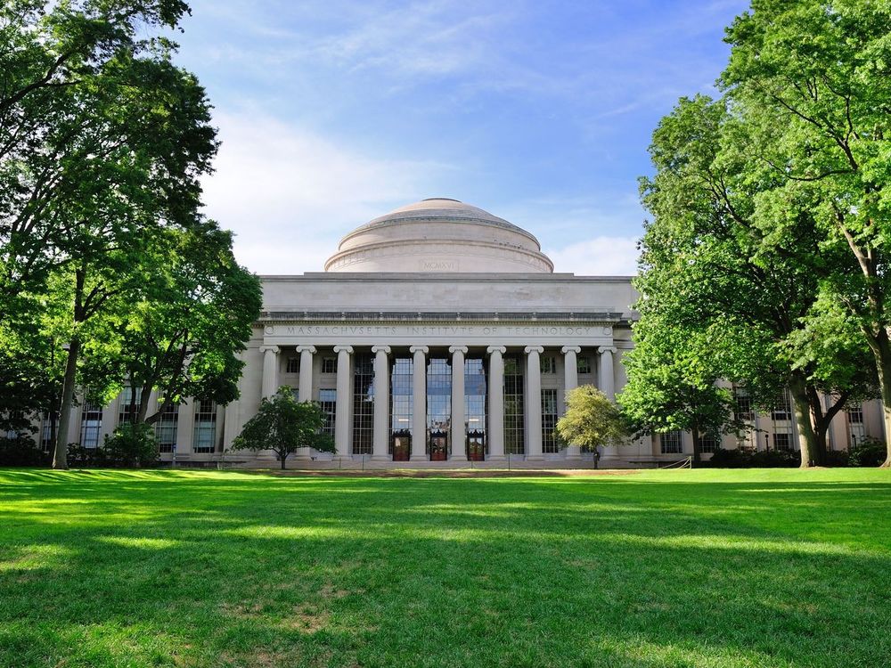 USA_Boston_MIT_123RF_10603762_ML