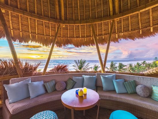 The stunning view of the sparkling Indian Ocean from Azul Beach Club, guaranteed to stir your mind S