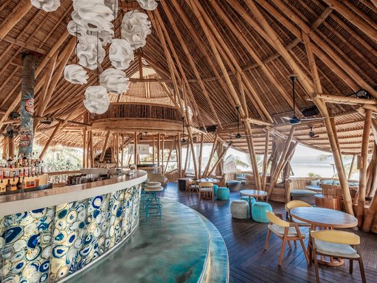 Celebrates Bali beach-life to the fullest at this exotic tree house S