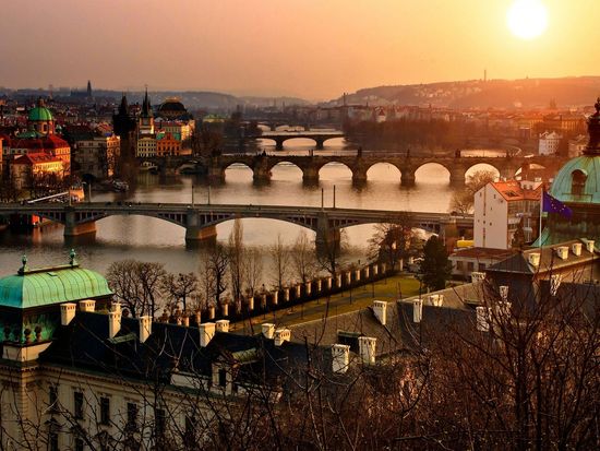 1552036-prague-1119791_1920