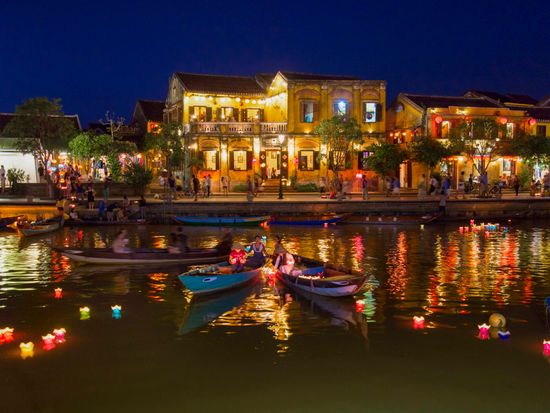 世界遺産ホイアン満喫ツアー　ドラゴンブリッジファイヤーショーも楽しめる ＜ホイアン3大名物ディナー付き／日本語ガイド＞​の写真4