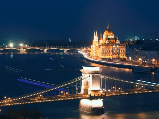 ブダペスト市内 ウォーキングツアー ＜多言語ガイド＞