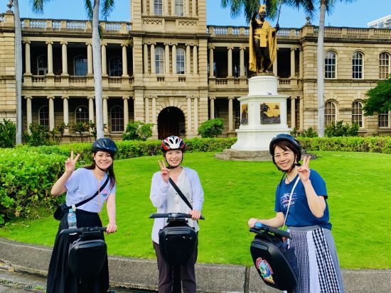 セグウェイ　ダイヤモンドヘッド、マジックアイランド、カカアコ＆ダウンタウンなど選べる3コース　最大7名までの少人数制！＜2時間／日本語ガイド＞