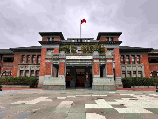 200014818_base_177579376539611