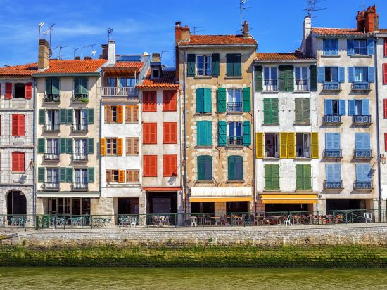 【8・9月限定！】フランス＆スペイン2か国1日ツアー　フレンチバスク3都市＋オンダリビア＜日本語アシスタント／サンセバスチャン発＞