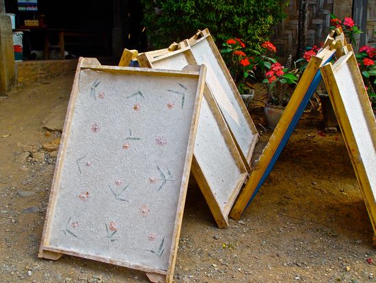 Laos_Luang Prabang_Ban Xang Khong_pixta_8976970