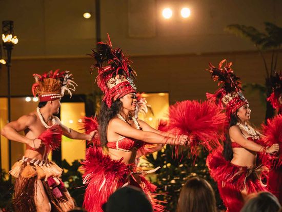 queens_waikiki_luau07