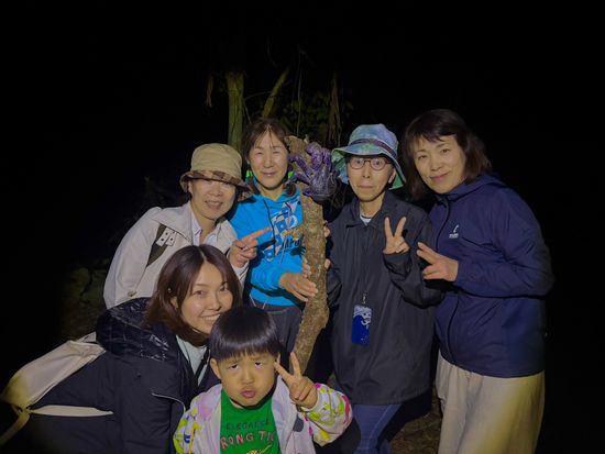 【宮古島｜夜】アマゾン帰りのガイドと行く！ヤシガニナイトツアー｜当日予約OK｜★写真データ無料プレゼントの写真3