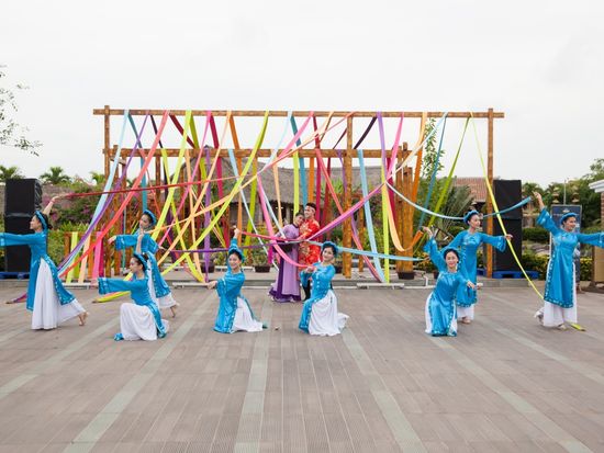 ホイアン・メモリーズ・ショー鑑賞チケット事前予約サービス　500人の出演者が織りなす歴史絵巻とテーマパークを満喫！ ＜選べる座席／ビュッフェ付きプランあり＞の写真4