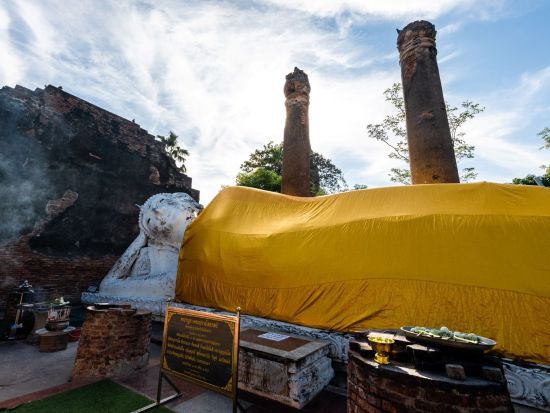 アユタヤ遺跡観光ツアー　歴史を巡る3大寺院＋黄金に輝くサンセットボート ＜英語ガイド／バンコク発着＞