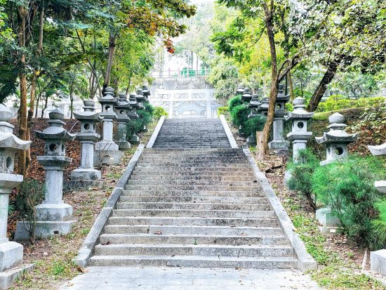高雄郊外観光ツアー 台湾最大の孔子廟＋旗山老街＋美濃民俗村＜日本語ガイド／客家料理ランチ付き／ホテル送迎付き／高雄発＞