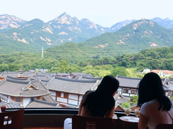 DMZ愛妓峰スタバツアー　北朝鮮に一番近いスタバへ！ 愛妓峰平和エコパーク＆恩平韓屋村　＜1名参加OK／選べる出発地／日本語または英語ガイド＞