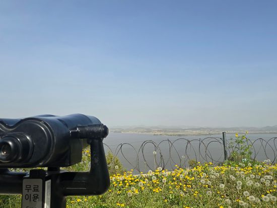 北朝鮮が見えるA TWOSOME PLACE送迎ツアー　オドゥサン統一展望台で北朝鮮を眺めてカフェも満喫！日本語ガイド付プランあり！＜弘大または明洞集合＞の写真1