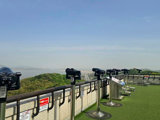 北朝鮮が見えるA TWOSOME PLACE送迎ツアー　オドゥサン統一展望台で北朝鮮を眺めてカフェも満喫！日本語ガイド付プランあり！＜弘大または明洞集合＞の写真5