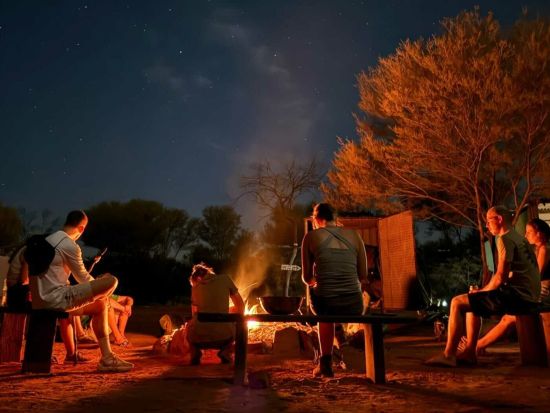 【3泊4日】ウルル周遊アウトバックツアー　ウルル＋カタジュタ＋キングスキャニオン　エコテント泊で大自然を満喫＜英語ガイド／エアーズロック発着＞