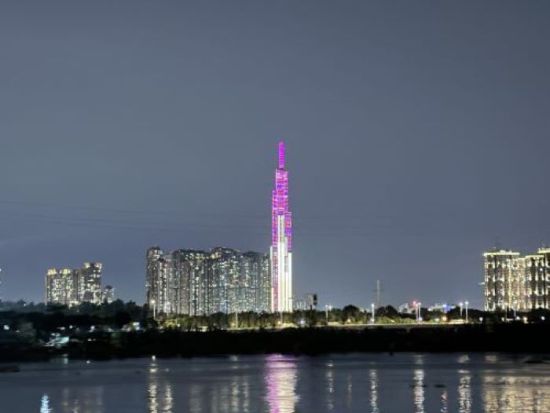 サイゴン川ディナークルーズ　ホーチミン夜景を楽しむ ＜乗合／日本語ガイド＞