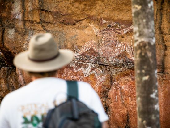 140022-Indigenous-Rock-Art-in-Kakadu-56