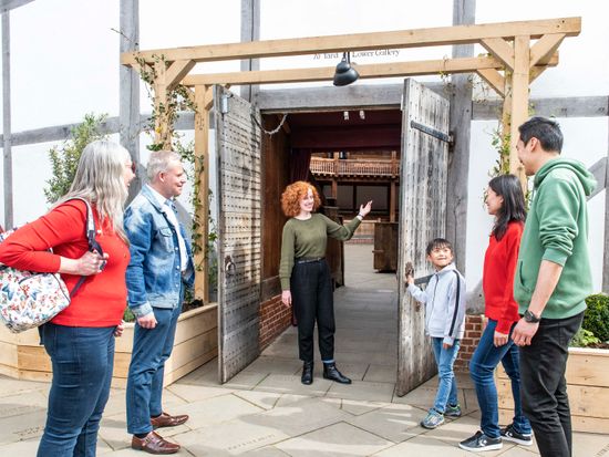 シェイクスピア・グローブ座（Shakespeare's Globe）見学ツアー＜英語ガイド／ロンドン発＞の写真4