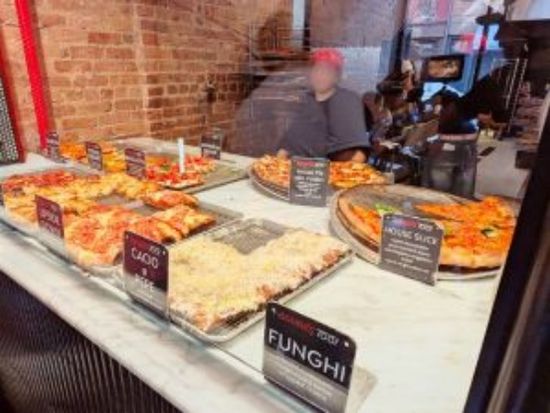 ニューヨーク食べ歩きツアー グリニッジビレッジ散策＆美食の街・NYの定番グルメを楽しむ！＜2時間／日本語ガイド＞by JTB マイバスの写真1
