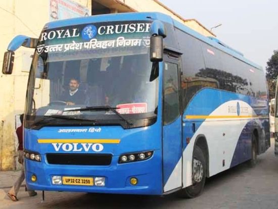 【高速バス】バラナシ ⇒ ラクナウ