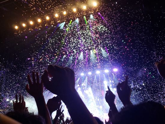 Music_Concert_pixta_57582164_M