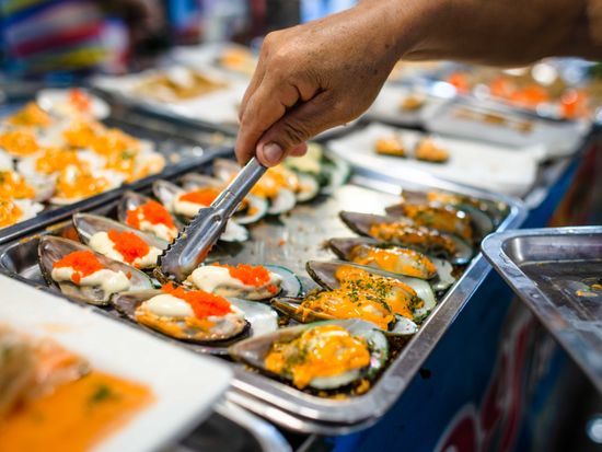 バンコク水上マーケット　本格ローカルフード＆ボート乗船体験 ＜昼食付き／英語ガイド＞の写真3