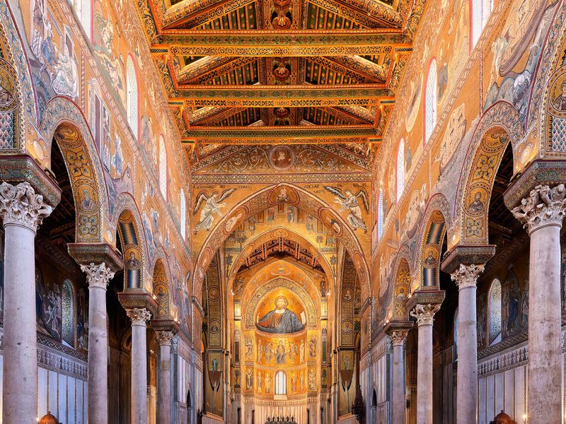 AdobeStock_1917796070