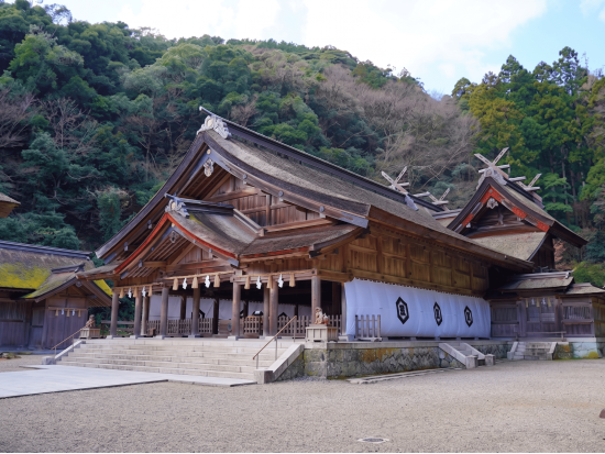神話の町・美保関 1日観光ツアー  美保神社での巫女舞鑑賞＋【特別公開】国指定重要文化財・美保関灯台見学＜松江駅発着/貸し切りタクシー＞