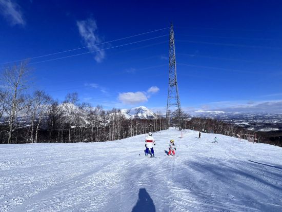 北海道ルスツリゾートスキー場  プライベートスキーレッスン【公式認定スキースクール】＜国際認定インストラクター・中英日対応・無料撮影付き＞