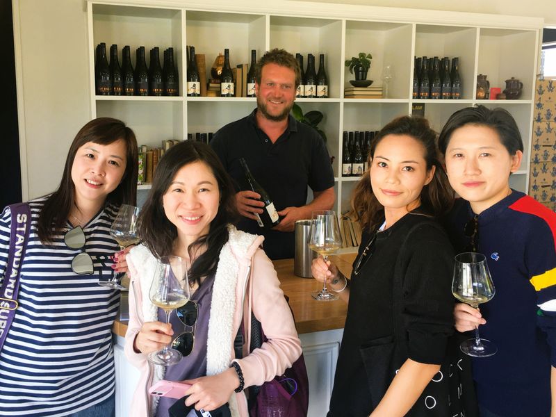 MFHDT Cover Image (wine tasting -01)