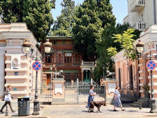 【プライベートツアー】首都トビリシ 1日ウォーキングツアー　地下鉄利用＜ガイド貸切／昼食付／トビリシ発＞