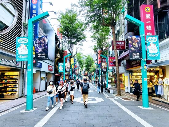 台北市内or近郊チャーター観光　マイクロバスまたは大型バス貸切で自由旅＜3時間～／8～42名／中国語ドライバー／日本語ガイドオプション有り／台北発＞
