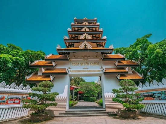 huyen-khong-son-thuong-pagoda-04