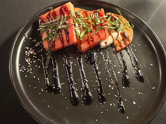 ADEZ Steakhouse & Lounge4
