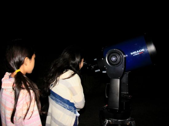 マウナケア山麓　星空観測チャーターツアー(10名様まで)　満天の星に包まれる感動体験！望遠鏡＆防寒着無料レンタル付き by Pacific Queen