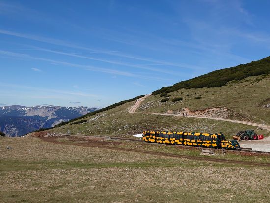 【期間限定!!/鉄道旅】アルプス山岳鉄道でGo！ シュネーベルグ山を気楽にハイキング