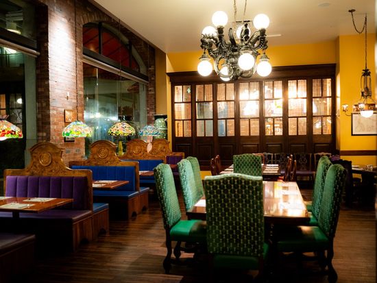 The Old Spaghetti Factory - Honolulu6
