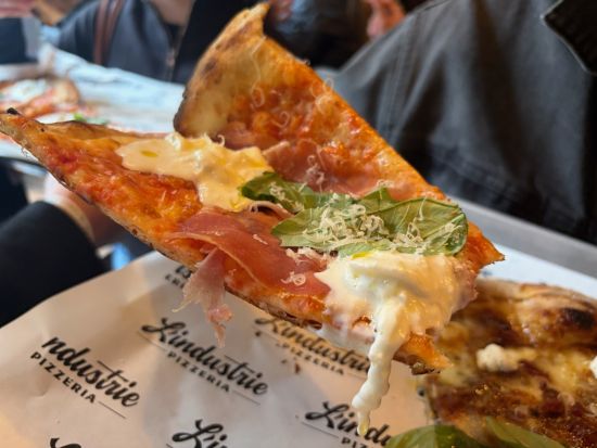 ニューヨーク食べ歩きツアー グリニッジビレッジ散策＆美食の街・NYの定番グルメを楽しむ！＜2時間／日本語ガイド＞by JTB マイバス