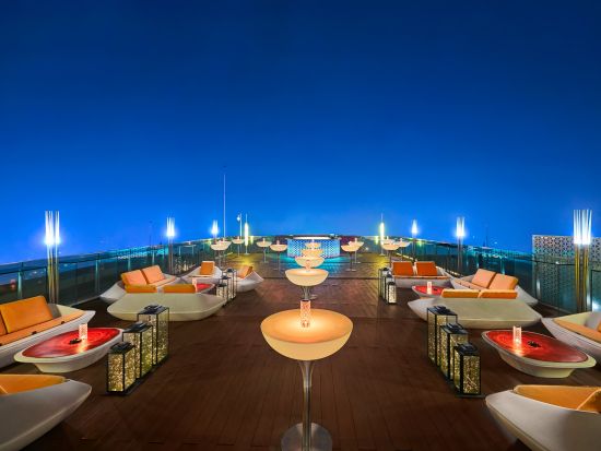 【夜景鑑賞】ハノイの夜 ～「Top of Hanoi」ワンドリンク付～