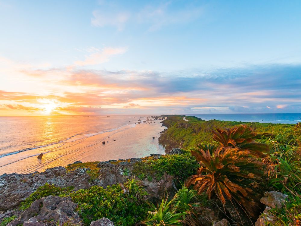 Japan_Okinawa_beach_sunrise_shutterstock_346121570